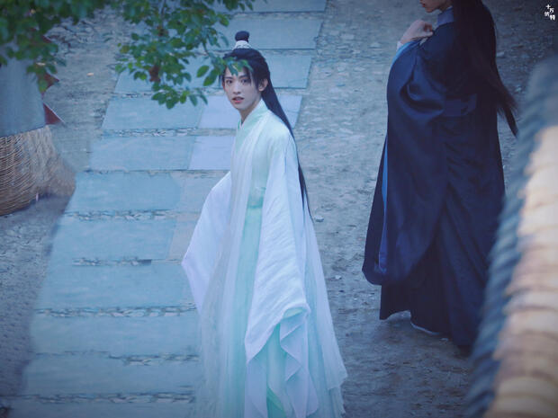 十万伏特·常华森