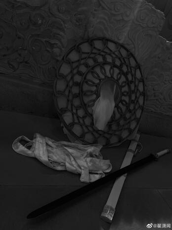 翟潇闻 (ZXW Weibo)